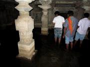 temple souterrain à shiva