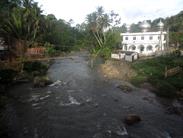 rivière et mosquée